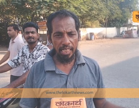 रेल्वे स्थानक चौकातील टपरीधारकांवर कारवाई; महापालिकेविरोधात संतापाचा उद्रेक