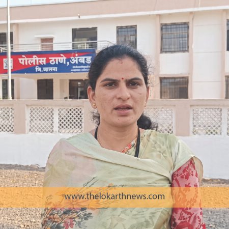 मनोज जरांगे यांच्या आंदोलनात सक्रिय असलेल्या ललिता तारक यांनी दिली पोलिस ठाण्यात तक्रार.