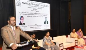 शेतकऱ्यांच्या पाठीशी उभे राहा : न्यायमूर्ती प्रसन्ना वराळे