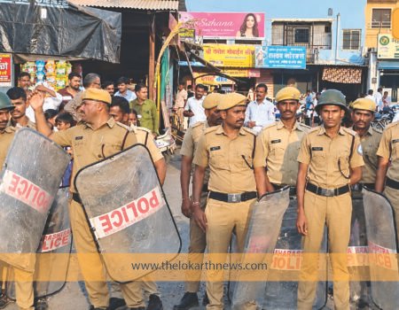 गणेश विसर्जनासाठी शहर पोलिसांचा कडक बंदोबस्त.jpg