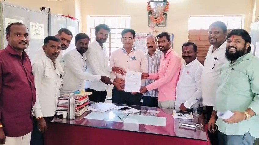Apegaon yethil shalela shikshak nahi 3 Lokarth 7.10.2026
