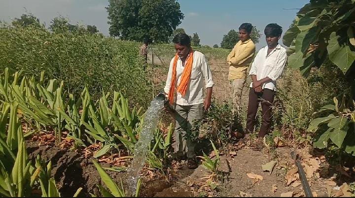 Haldila Paani Denyasathi Shetkaryachi Dhadpad 31.10.2026