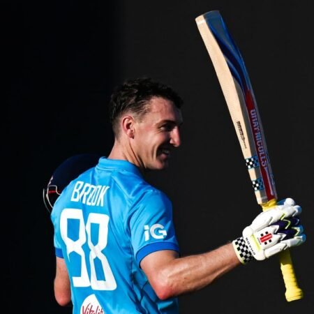 Harry-Brook Double Century Lokarth 23.10.2026