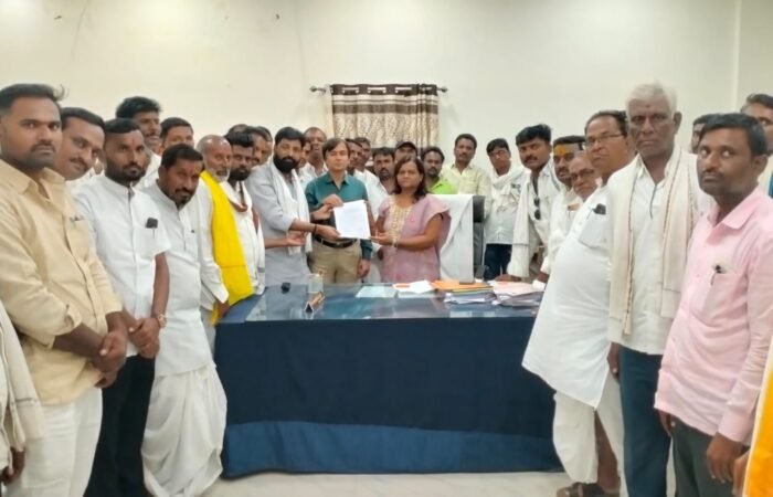 OOsala sade teen hajaracha bhaav dya Lokarth 10.10.2026