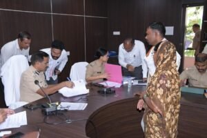 Police Up Mahanirikshak UMAP yancha takrardaranshi sanvad Lokarth Nanded