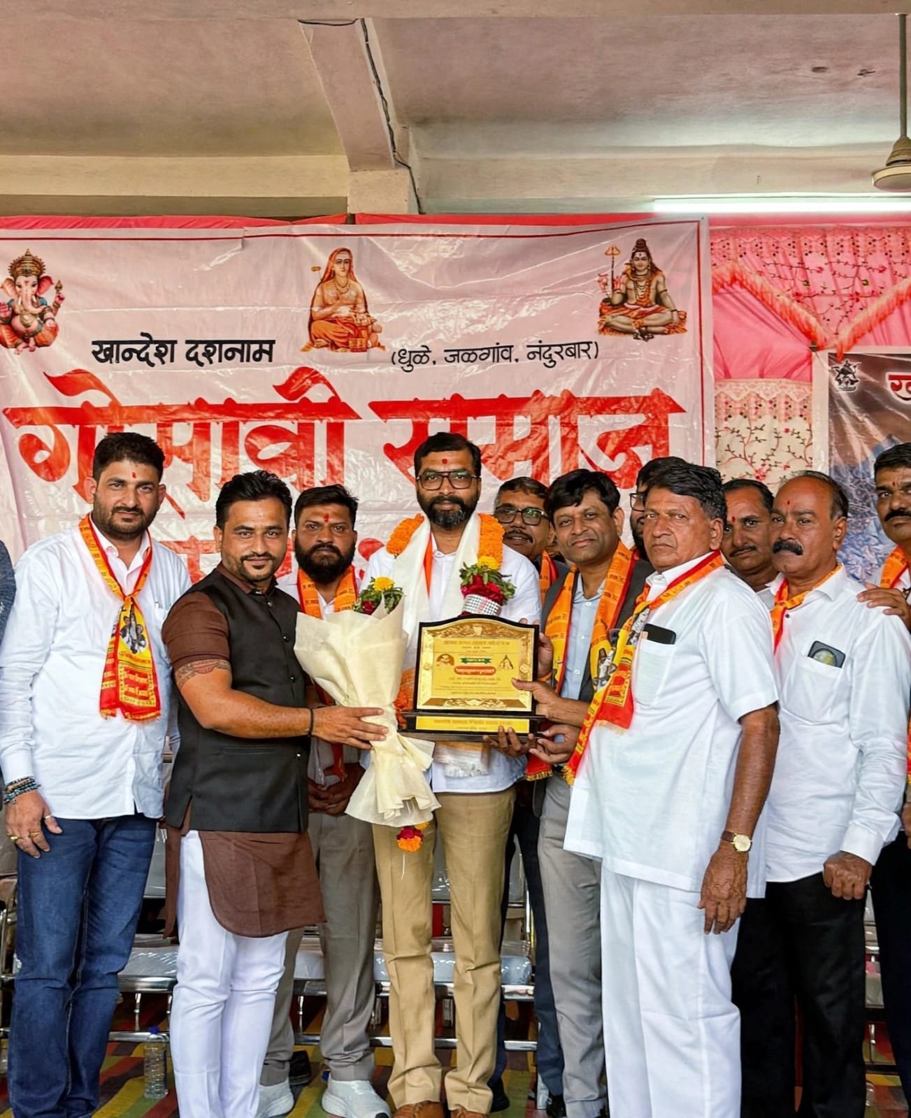 स्वप्नील भारती यांना राज्यस्तरीय दशनाम गोसावी समाज भुषण पुरस्कार