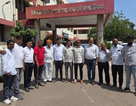 Verul Gramasth Jilhadhikari bhet regarding Grushneshwar Mandir band Lokarth 2.10.2026