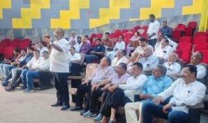 गाळेधारकांच्या प्रश्नावर 15 दिवसात निर्णय घेणार