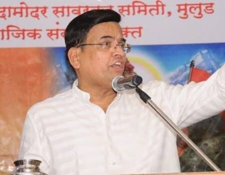 मनुस्मृती हा जगातला पहिला संविधान ग्रंथ- शरद पोंक्षे