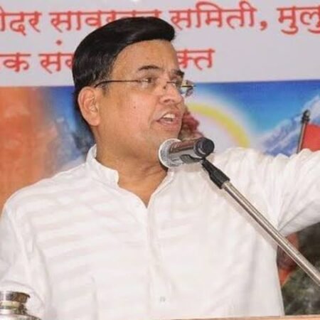 मनुस्मृती हा जगातला पहिला संविधान ग्रंथ- शरद पोंक्षे