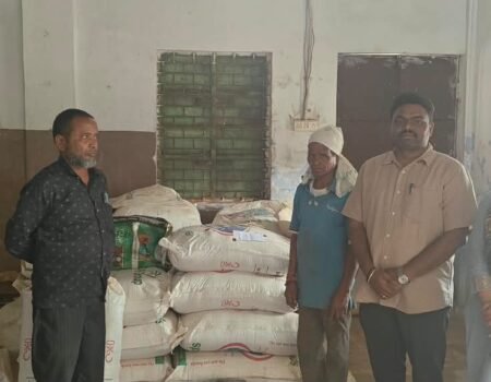 धर्माबादमध्ये FDA चा छापा; १.८५ लाखांचा संशयास्पद अन्नसाठा जप्त!