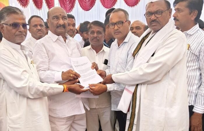 दुष्काळाच्या झळा, वाढता खर्च अन् बाजारभावाची अनिश्चितता; मोसंबी उत्पादक संकटात!