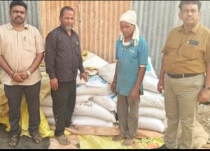 धर्माबाद येथे १ लाख ८५ हजार रुपयांचा संशयित भेसळयुक्त अन्नसाठा जप्त