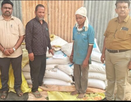 धर्माबाद येथे १ लाख ८५ हजार रुपयांचा संशयित भेसळयुक्त अन्नसाठा जप्त