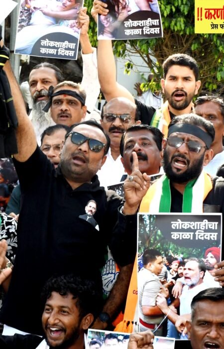 nanded-rahul-priyanka-gandhi-karvai-congress-kala-8.10.2026divas.jpeg