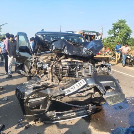 pickup-la-car-chi-dhadak-26.10.2026.jpeg