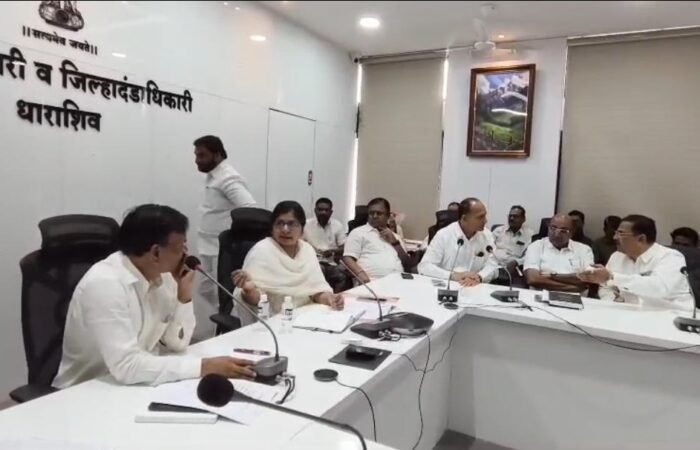 ऊस-दरासाठी-एकरीशेतकरी-आक्रमक2-